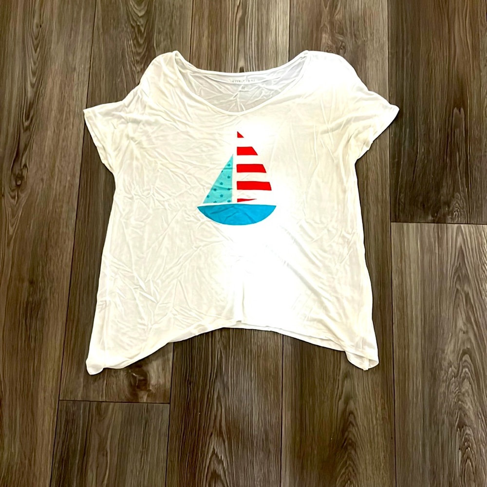 ❤️ 3 for $15❤️ Eric and lani flowy sailboat shirt size medium